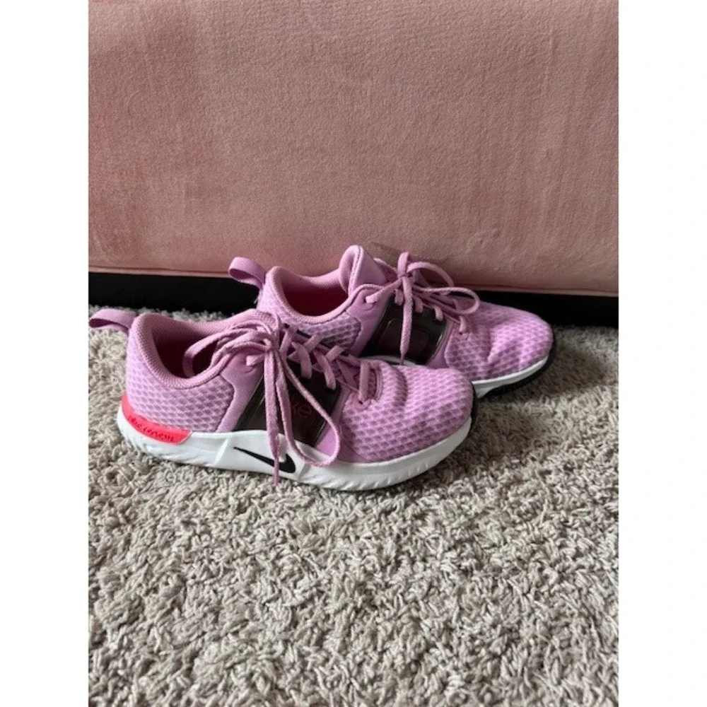 Nike Renew In-Season TR 10 Pink Training Shoes Womens 8.5‎